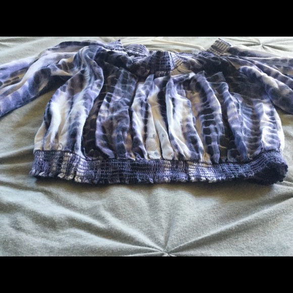 Lucy Love, Riley & Grey Peasant Blouse. - Picture 5 of 6